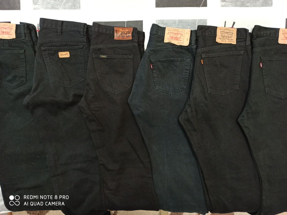 Продам джинсы LEVIS