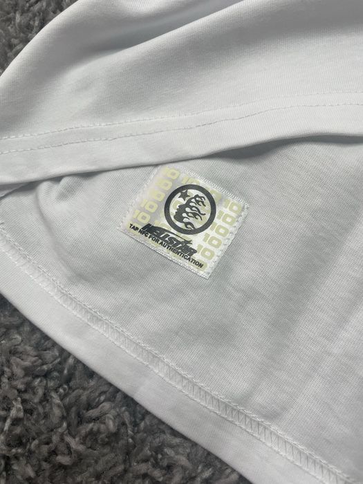 T-shirt.