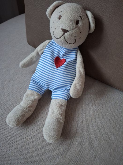 Mały mięciutki miś