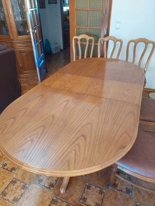 Movel de sala, mesa e 4 cadeiras