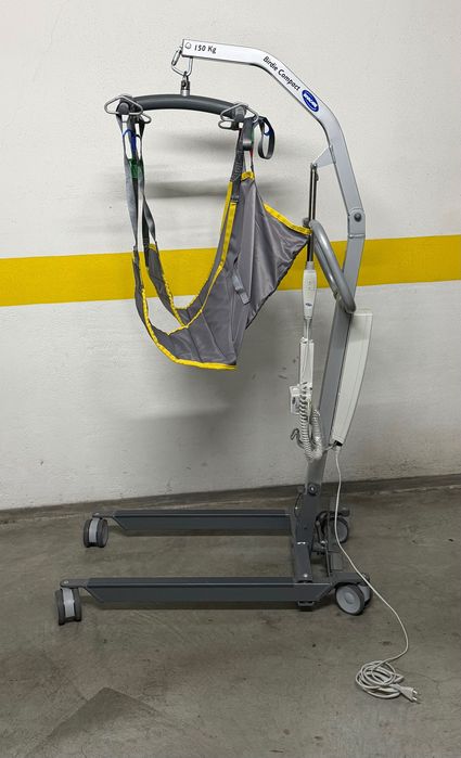 Elevador de transferência móvel