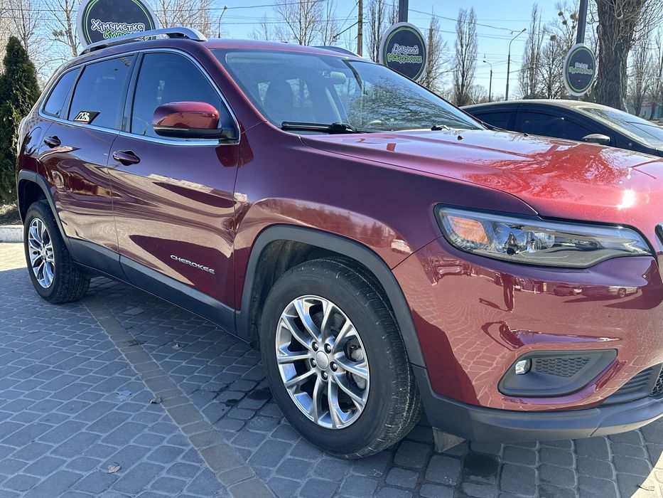 Продам Jeep Cherokee 2019