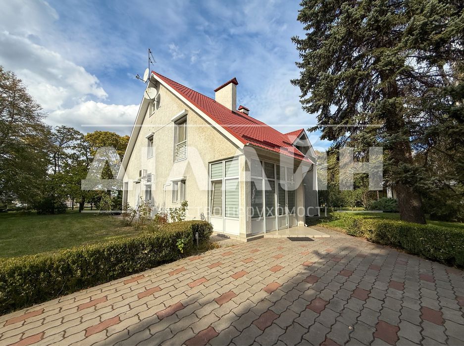 ТОП будинок на Дніпрі 250 м2 , 3 спальні