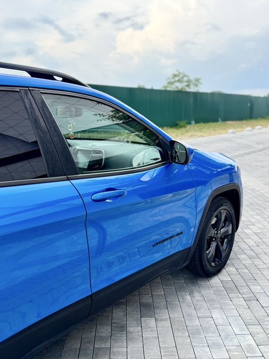 Jeep Cherokee 2017 p