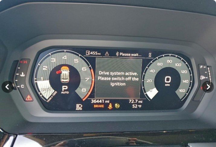 2023 год Audi A3 PREMIUM