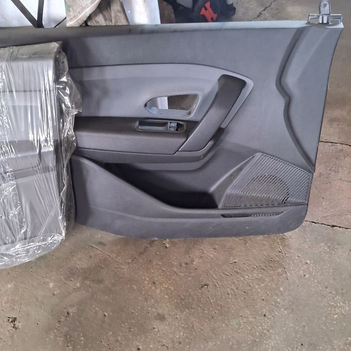 Карти дверей Renault Express