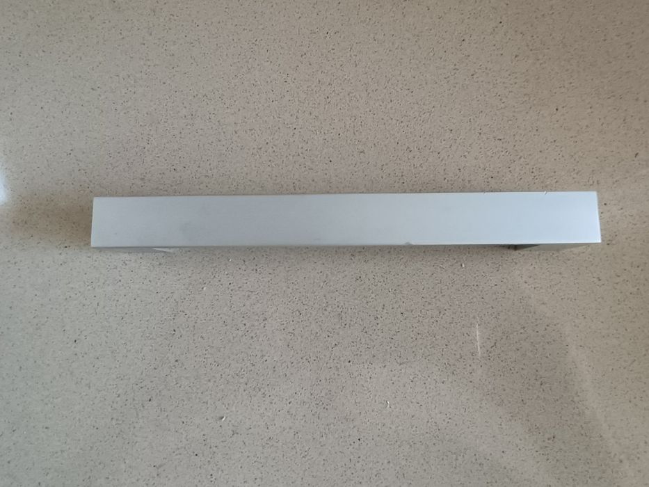 Conjunto puxadores para portas e armários cor prata