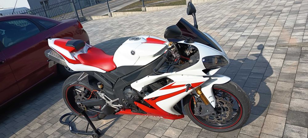 Yamaha r1 RN19 2007 r 1000
