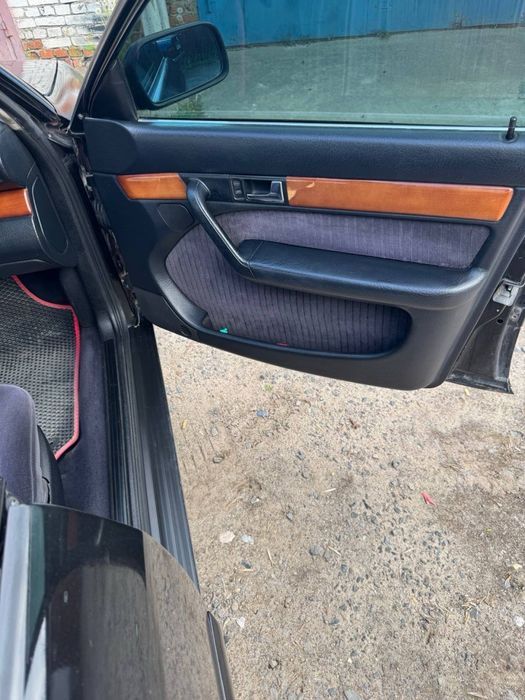 Продаж AUDI 100 C4