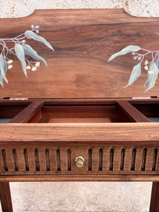 Secretária/ consola vintage / mesa apoio restaurada em madeira - peça única