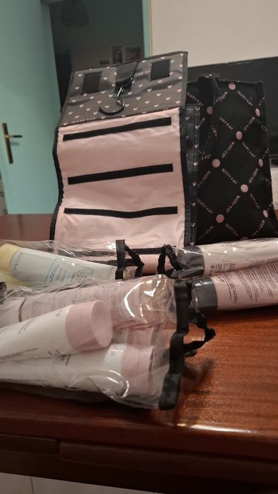 Mala e Roller Bag (Mary Kay)