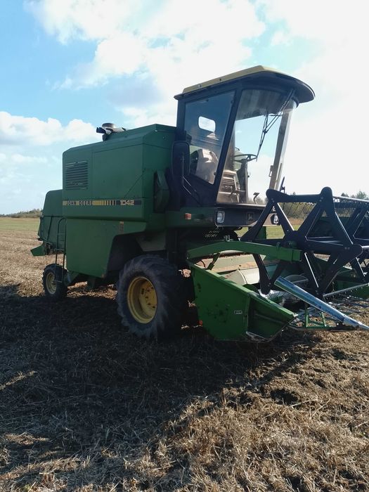 Комбайн Джон ДІР 1042
