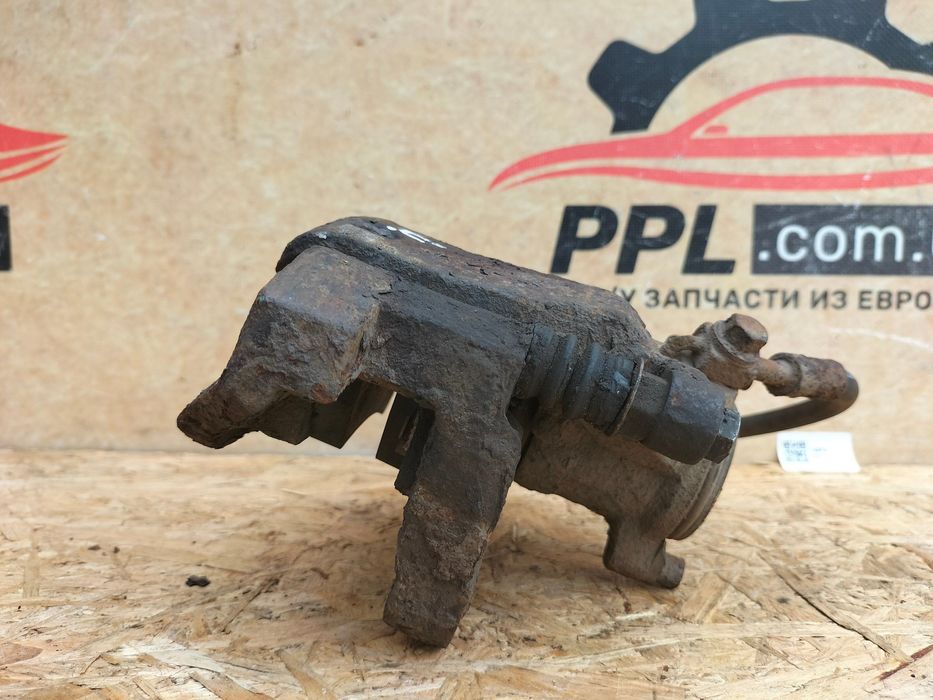 Volvo XC70 II 07-16 V70 суппорт задний левый трубка шланг тормозной