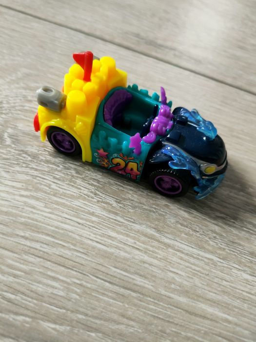 T-racers auto+ludzik