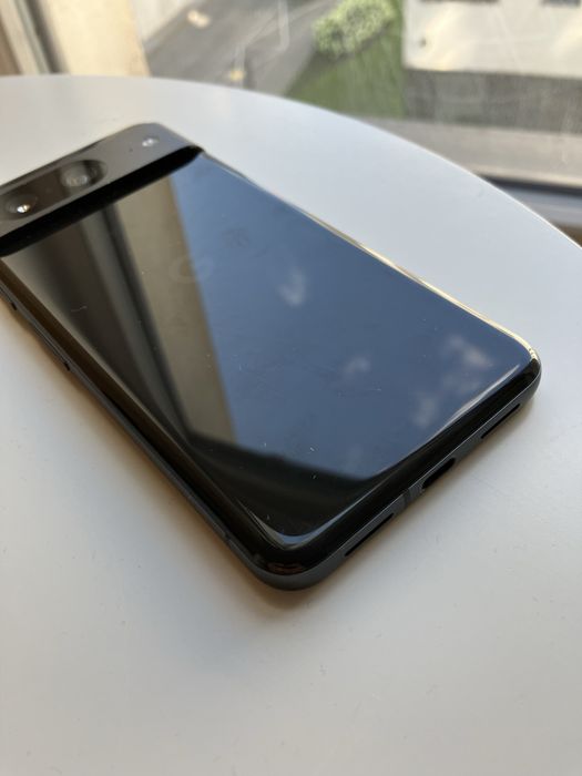 Pixel 8, bardzo dobry stan