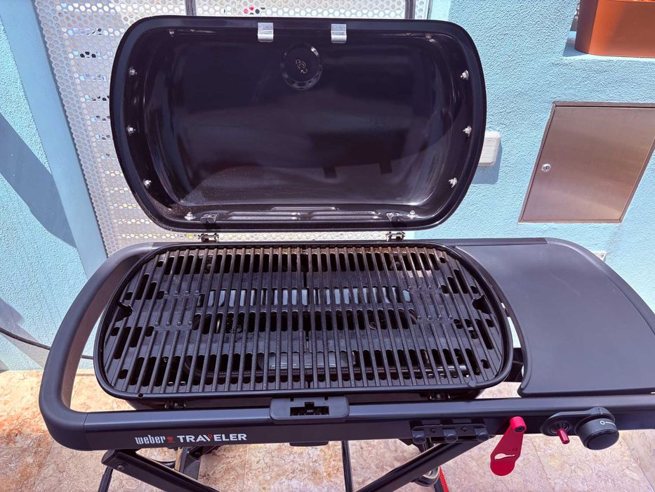 Weber Traveler Gás – Como Novo (1 ano) – Excelente Estado