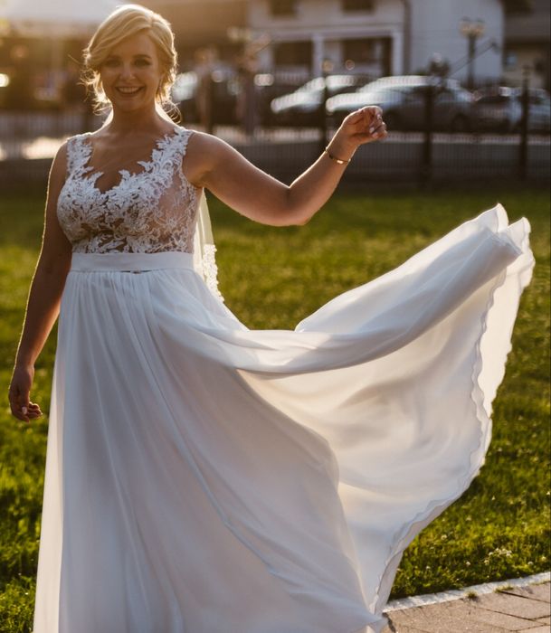Muślinowa Suknia Ślubna