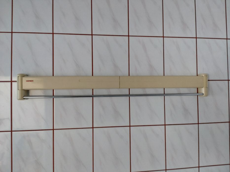 Suszarka ścienna składana ścienna Leifheit