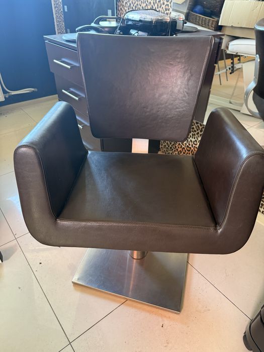 Fotel fryzjerski FOX Design hydrauliczny profesjonalny
