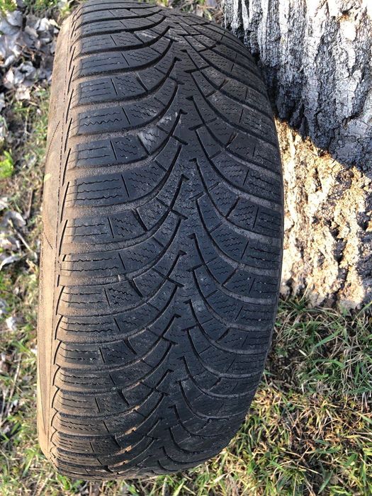 Зимова гума Goodyear UltraGrip 9 205/55 R16