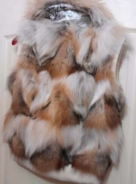 Жилетка накидка безрукавка