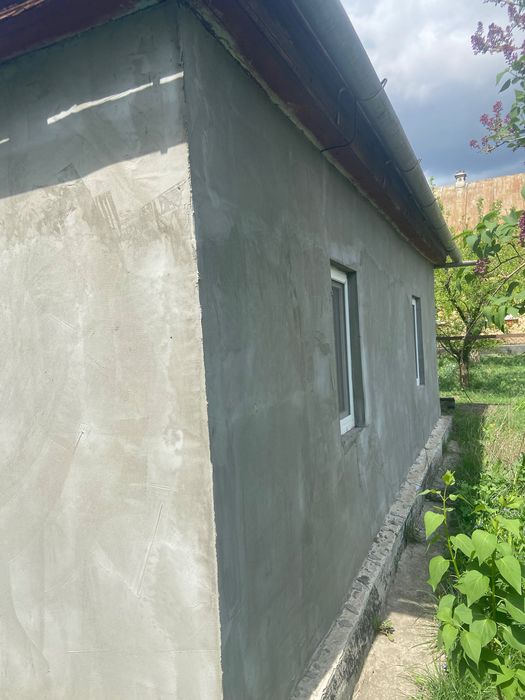 Продам невеликий будинок із зручностями, двома видами опалення