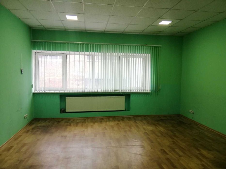 Здам Офіс 25 м2 з косметичним ремонтом! Центр міста! Комунікації!