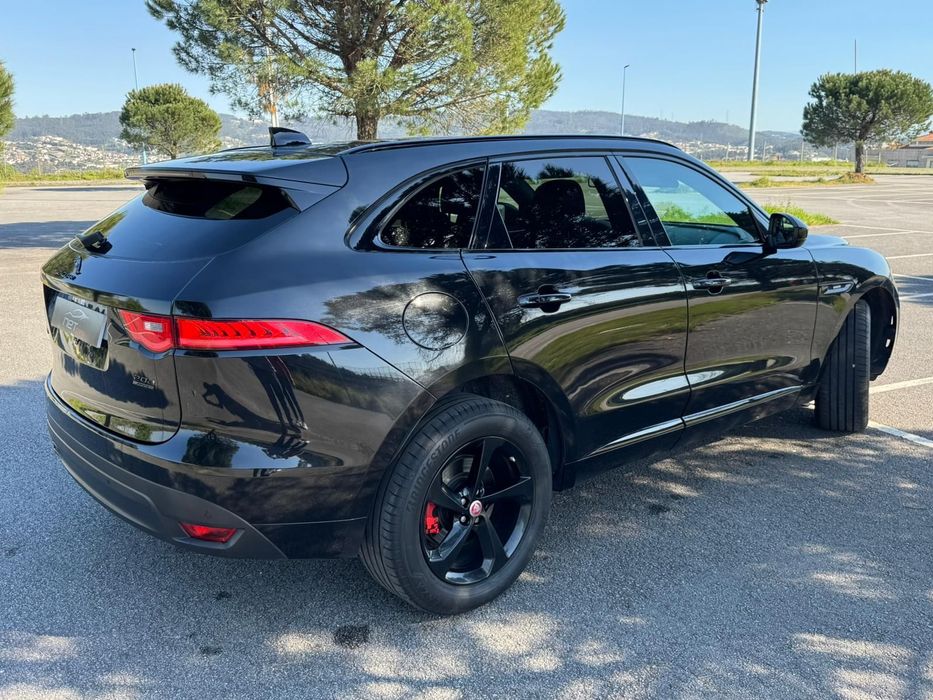 Jaguar F-Pace 2.0 i4D R-Sport AWD Auto.