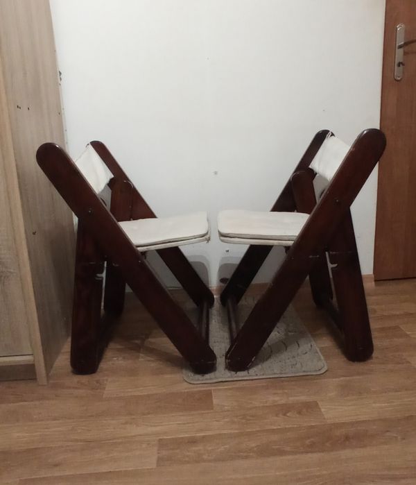 Krzesła Ikea kontiki.
