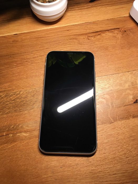 iPhone XR 64gb White