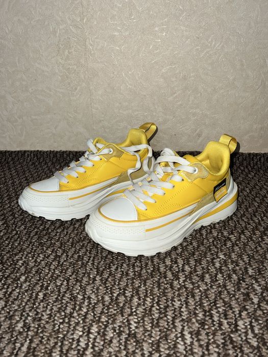 Кросівки жіночі. Кроссовки 38 размер