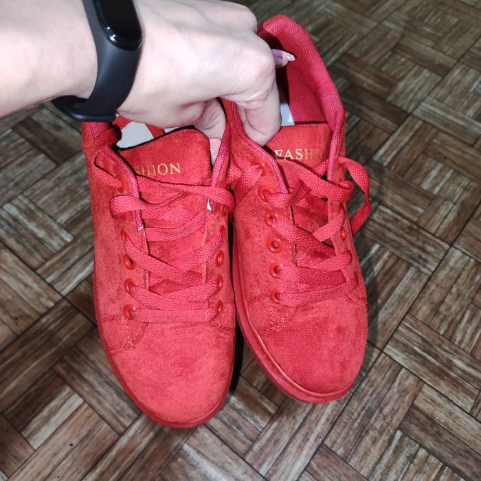Червоні жіночі, підліткові замшеві кросівки, кеди, мокасини
