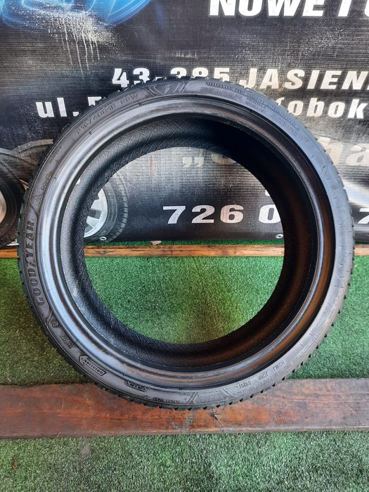 Opony Całoroczne 215/40/18 Goodyear Para 7.5mm