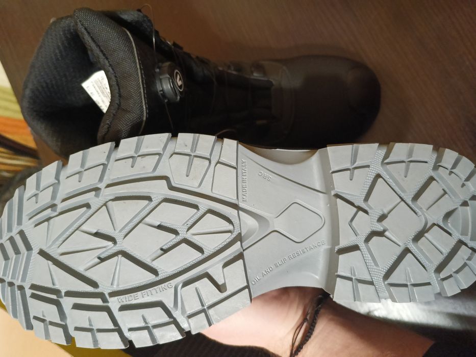 Продам захисні черевики VELTUFF