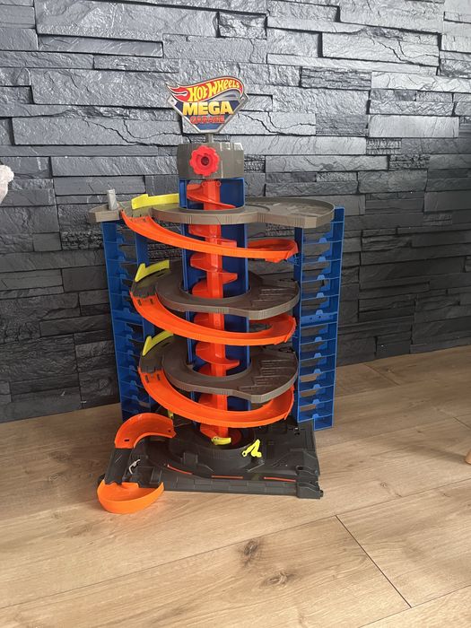 Garaz hot wheels,