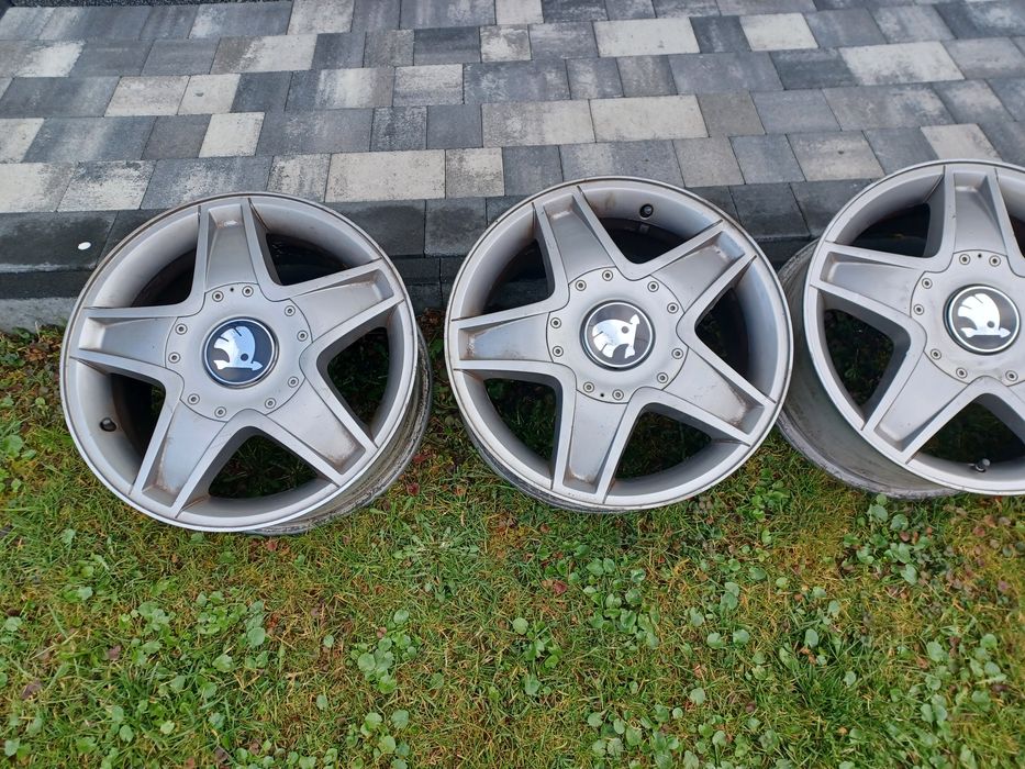 R16 alufelgi SKODA fabia scala Roomster rapid kamiq felgi aluminiowe