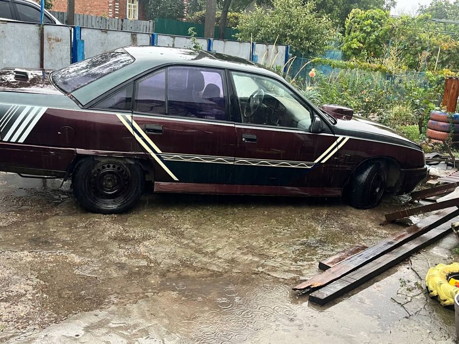 Опель омега на ходу
