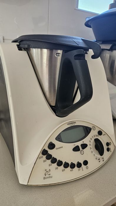 Bimby tm31 com todos os utensilios, usada  em bom estado