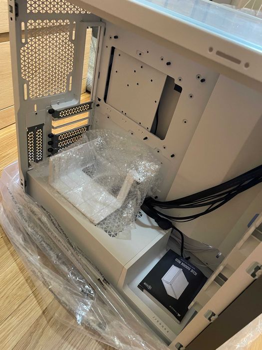 Caixa Pc Corsair iCUE 5000X RGB Branca
