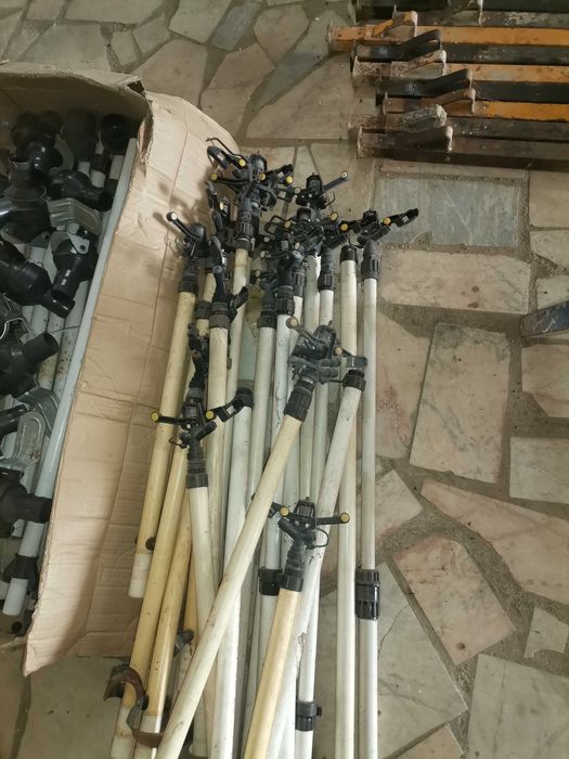 Acessorios rega. 13 aspersores ou chuveiros. Mt bom estado