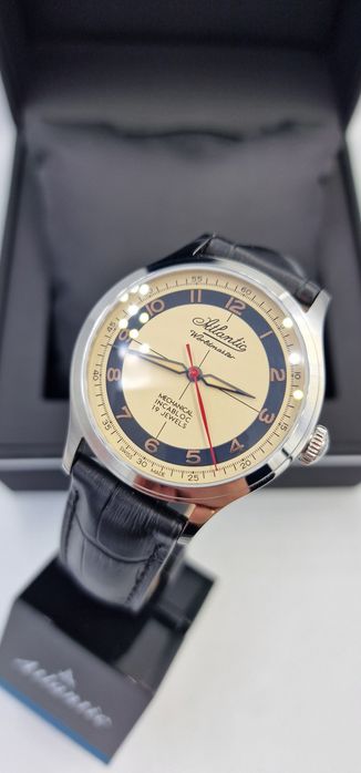 Atlantic Worldmaster Incabloc Mechanical Milano - ring- Swiss Made