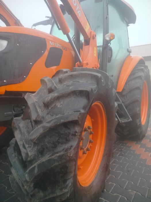 Ciągnik rolniczy Kubota M 9960