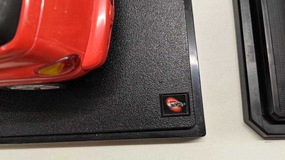 Редкие машинки dinky toys hot wheels 1:18 2001 Muscle Machines Chevy