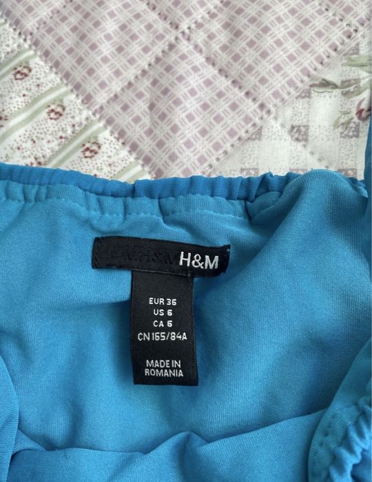 Niebieski top na ramiączka S 36 H&M mesh falbanki 00s