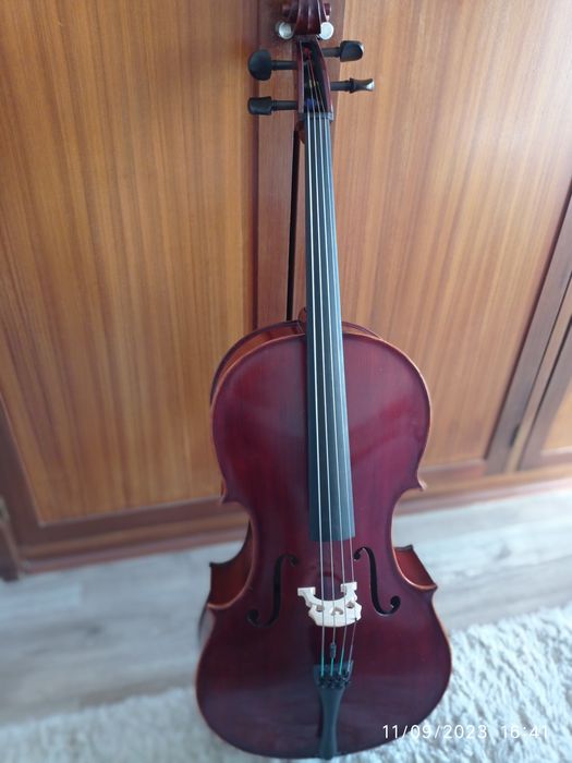 Violoncelo 3/4 + arco + saco de transporte
