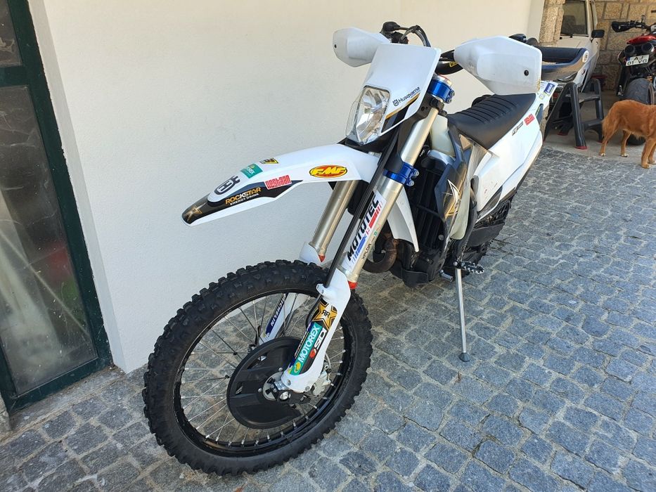 Husqvarna FE 350 Rockstar 22