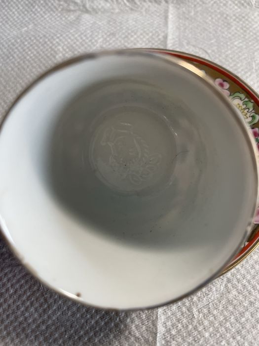 Pires com chavena macau