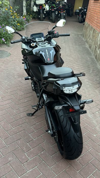 Suzuki GSX-S1000GT 2022 рік Сузуки
