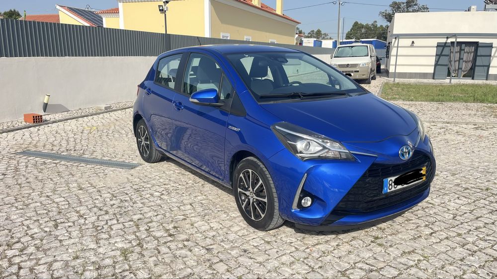 Toyota Yaris 1.5 Hybrid Comfort + Pack Style | 61.000km | Garantia Toyota até 2028
