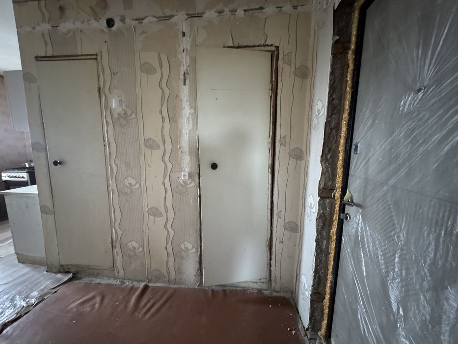 Продам простору 2к квартиру смт.Зарічне